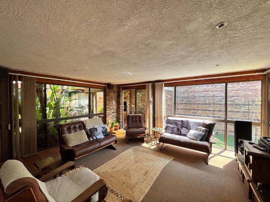 5 Bedroom Property for Sale in Heilige Akker North West